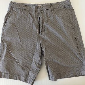 Men’s J. Crew Black and white Checkered Cotton Shorts size 32